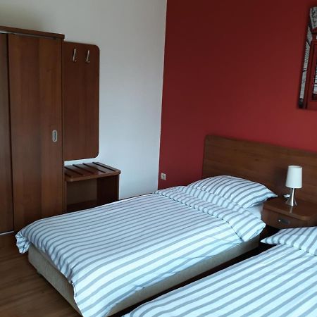 Bed & Breakfast Green Roof Rybarzowice  Exterior photo