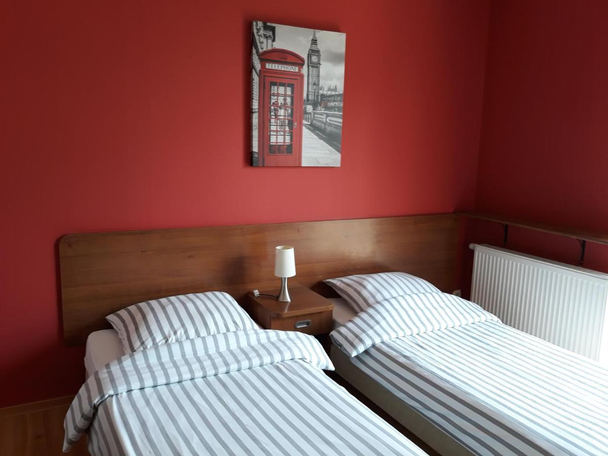 Bed & Breakfast Green Roof Rybarzowice  Exterior photo
